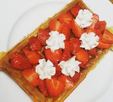 where to find the best waffles in Brussels